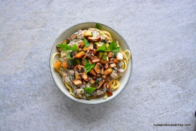 Spelt Spaghetti with Cashew Sauce (2)