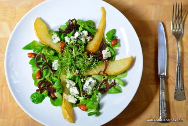 caramelized pears and redwine onions on lambs lettuce nab (3)